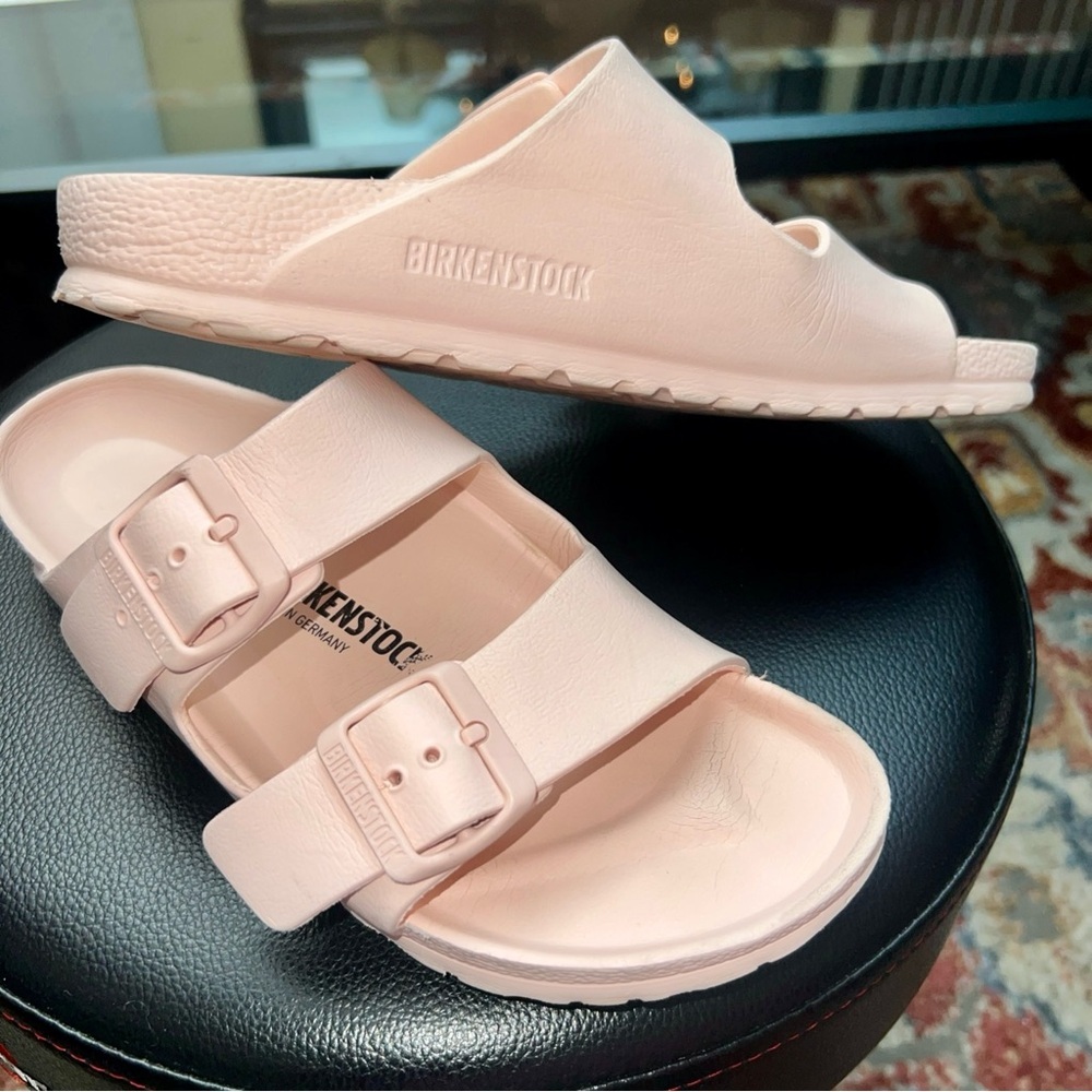 Birkenstock Arizona Light Pink Slides, size 37/7 - Picture 4 of 8